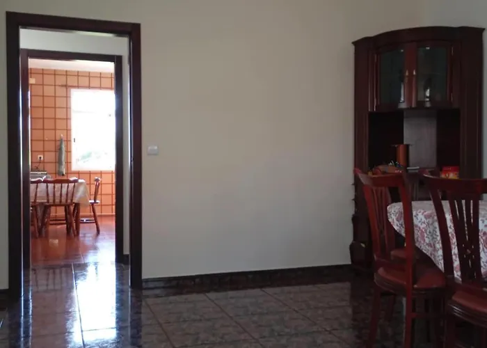 Yellow Owl Ii Bedroom Ii *