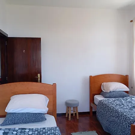 Yellow Owl Ii Bedroom Ii Campanário
