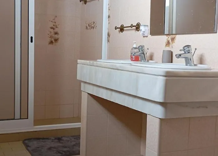 Yellow Owl Ii Bedroom Ii *