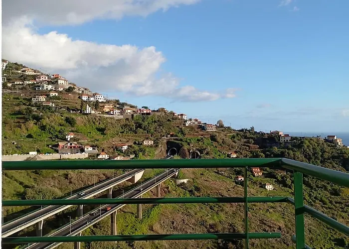 Yellow Owl Ii Bedroom Ii * Campanário